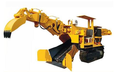 跟著帥龍一起看看伸縮式扒渣機(jī)設(shè)備的特點(diǎn)吧！