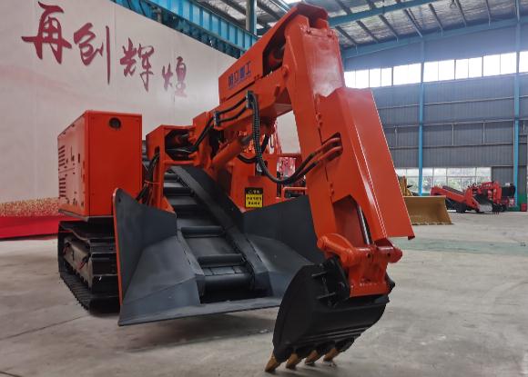 操作履帶扒渣機(jī)的時(shí)候，這8個(gè)事項(xiàng)一定要注意！