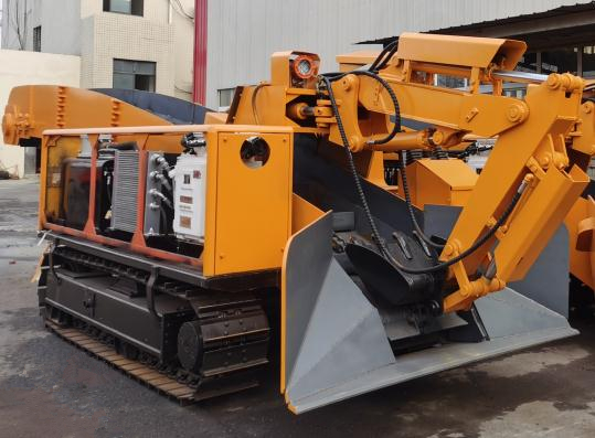 使用履帶扒渣機(jī)要做哪些預(yù)啟動(dòng)?檢查工作呢呢？這3點(diǎn)看一看！