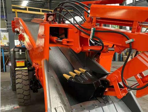 履帶扒渣機(jī)的這5個特點，了解嗎？